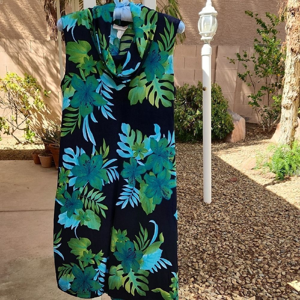 Expressions Green and Blue Midi Dress